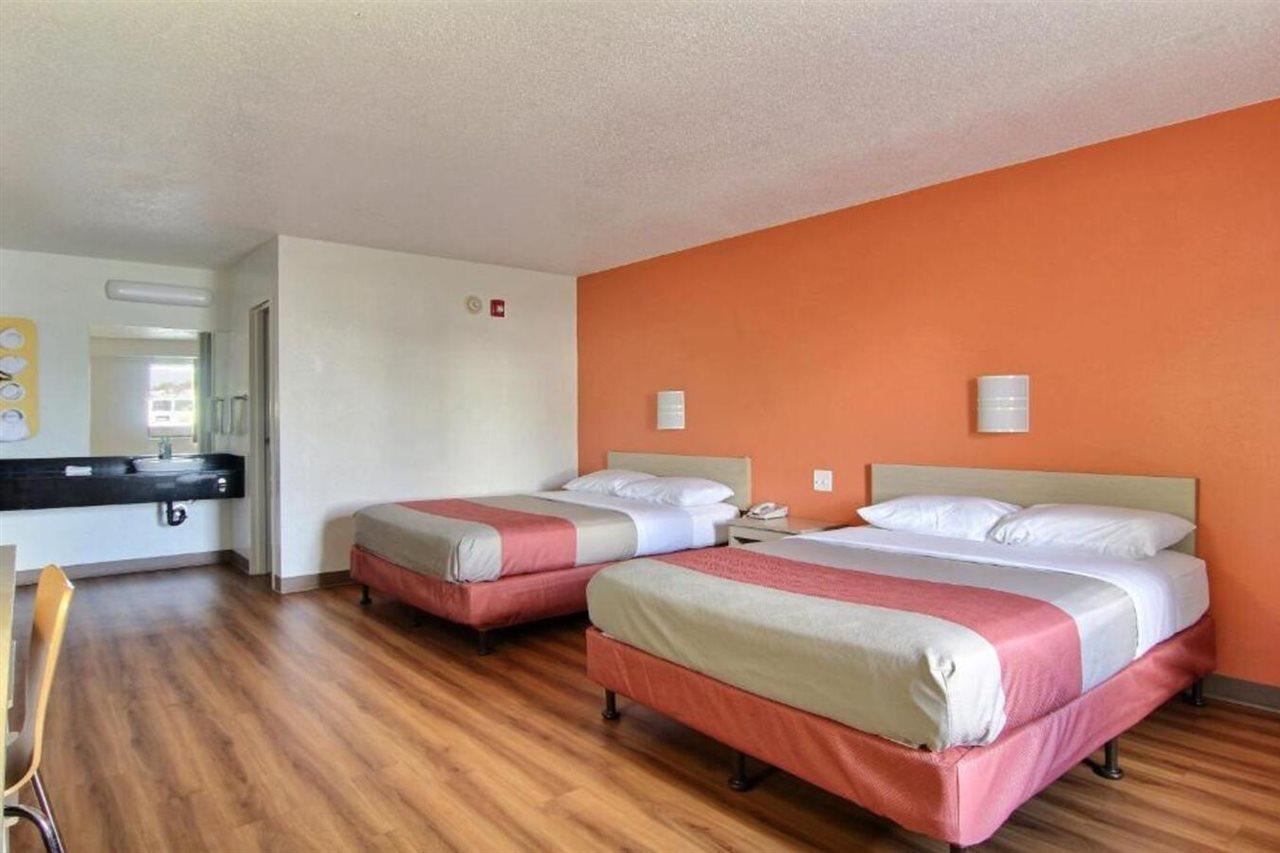 Motel 6-Middleburg Heights, Oh - Cleveland Exteriér fotografie